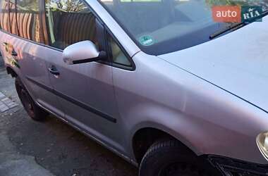 Мінівен Volkswagen Touran 2004 в Костопілі