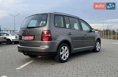 Минивэн Volkswagen Touran 2007 в 