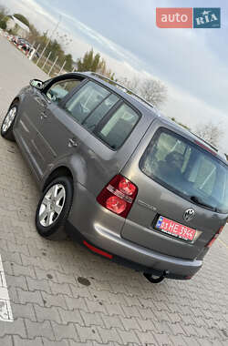 Минивэн Volkswagen Touran 2007 в 