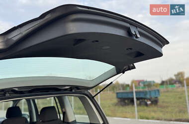 Минивэн Volkswagen Touran 2007 в 