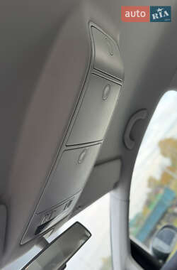 Минивэн Volkswagen Touran 2007 в 