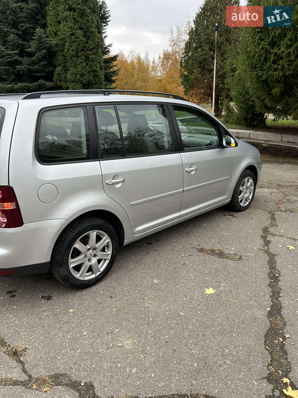 Минивэн Volkswagen Touran 2008 в Золотоноше фото 27 Минивэн Volkswagen Touran 2008 в Золотоноше