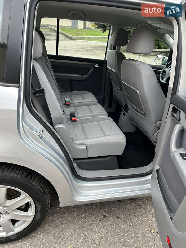 Минивэн Volkswagen Touran 2008 в Золотоноше фото 39 Минивэн Volkswagen Touran 2008 в Золотоноше