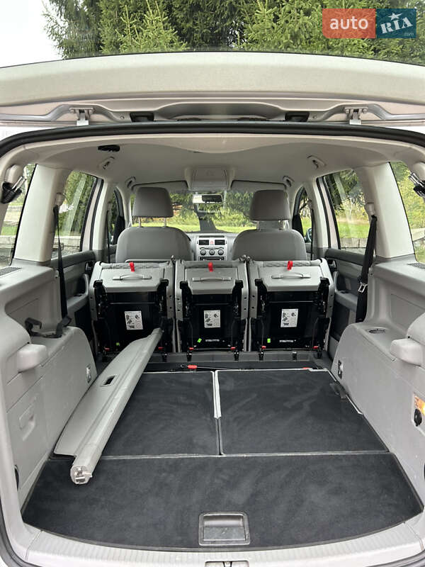 Минивэн Volkswagen Touran 2008 в Золотоноше фото 43 Минивэн Volkswagen Touran 2008 в Золотоноше