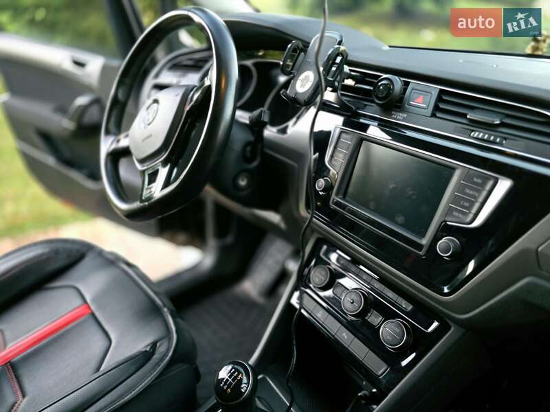 Мікровен Volkswagen Touran 2017 в Бориславі