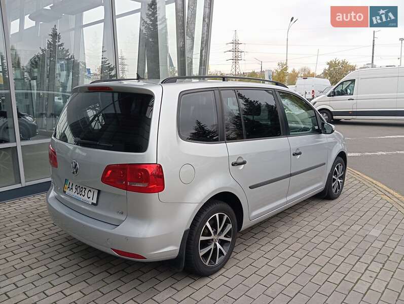 Минивэн Volkswagen Touran 2012 в Киеве фото 5 Минивэн Volkswagen Touran 2012 в Киеве