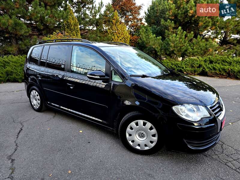 Volkswagen Touran 2010 Volkswagen Touran 2010