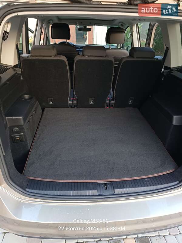 Микровэн Volkswagen Touran 2017 в Каменец-Подольском фото 7 Микровэн Volkswagen Touran 2017 в Каменец-Подольском