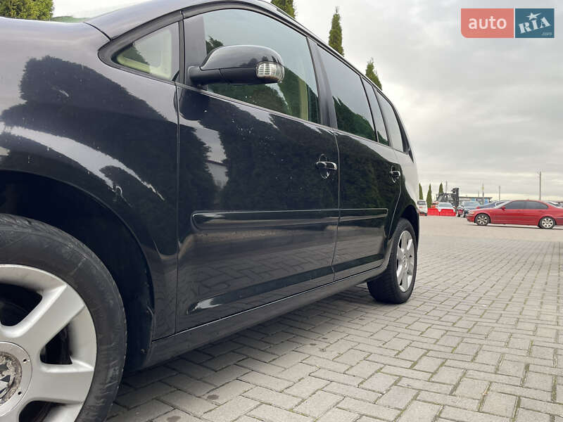 Минивэн Volkswagen Touran 2003 в Городке фото 10 Минивэн Volkswagen Touran 2003 в Городке