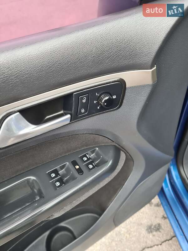 Минивэн Volkswagen Touran 2007 в Виннице