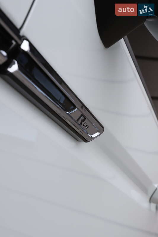 Микровэн Volkswagen Touran 2018 в Дрогобыче