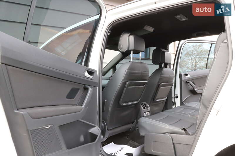 Микровэн Volkswagen Touran 2018 в Дрогобыче