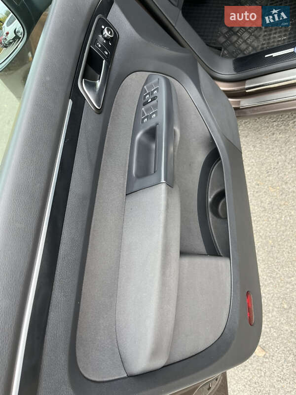 Минивэн Volkswagen Touran 2012 в Киеве