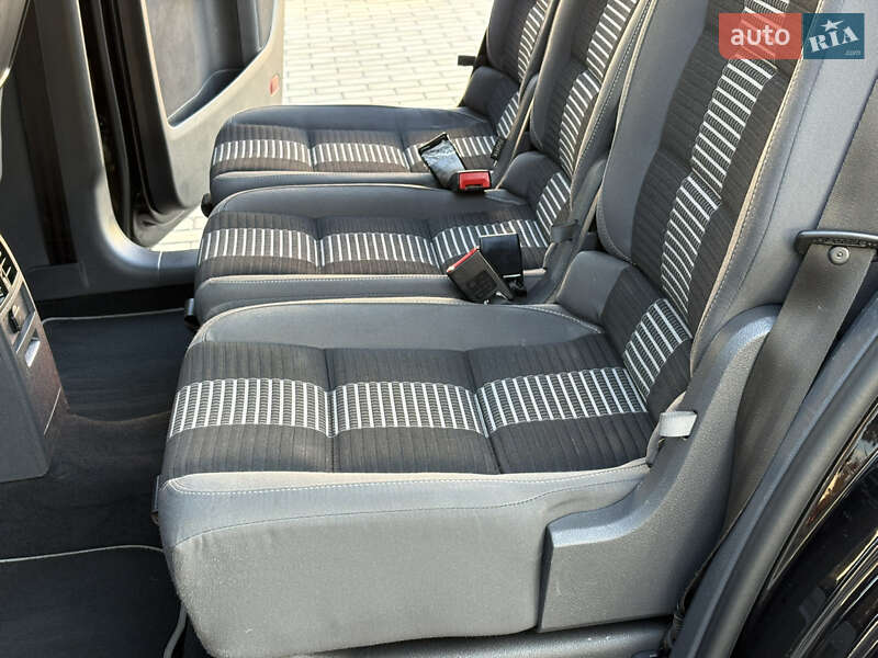 Минивэн Volkswagen Touran 2009 в Житомире фото 37 Минивэн Volkswagen Touran 2009 в Житомире