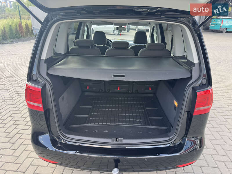 Минивэн Volkswagen Touran 2011 в Ковеле