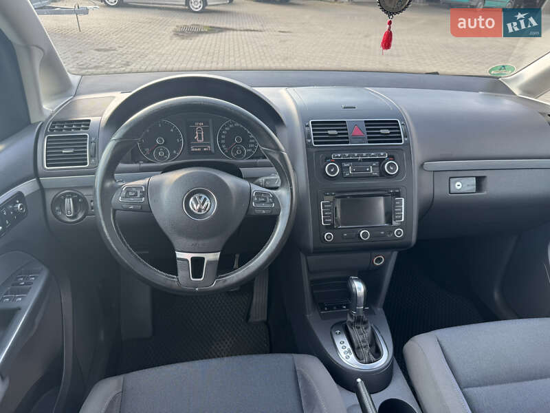 Минивэн Volkswagen Touran 2011 в Ковеле