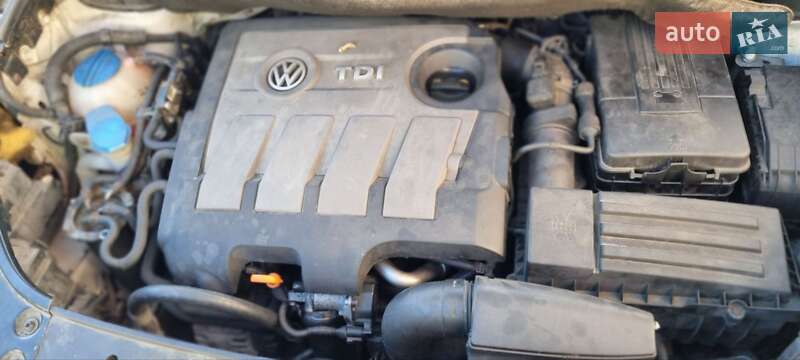 Минивэн Volkswagen Touran 2012 в Житомире фото 11 Минивэн Volkswagen Touran 2012 в Житомире