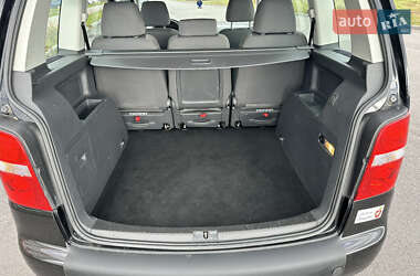 Минивэн Volkswagen Touran 2006 в 