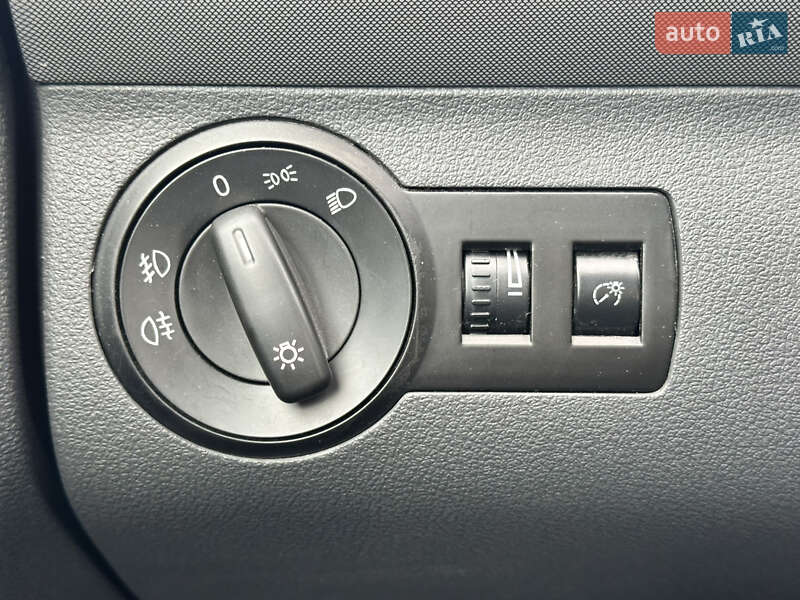 Минивэн Volkswagen Touran 2006 в Виннице фото 40 Минивэн Volkswagen Touran 2006 в Виннице