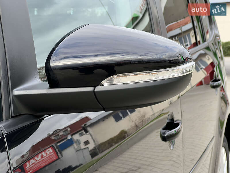 Мінівен Volkswagen Touran 2014 в Житомирі фото 17 Мінівен Volkswagen Touran 2014 в Житомирі