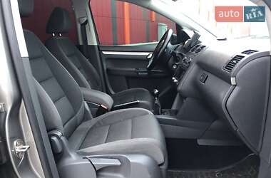 Минивэн Volkswagen Touran 2010 в 