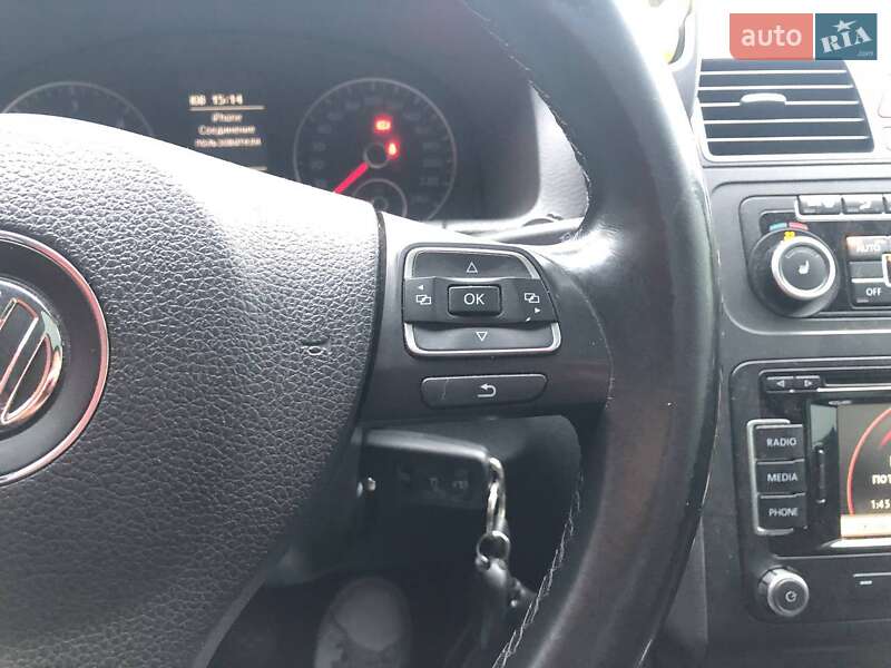 Мінівен Volkswagen Touran 2010 в Києві