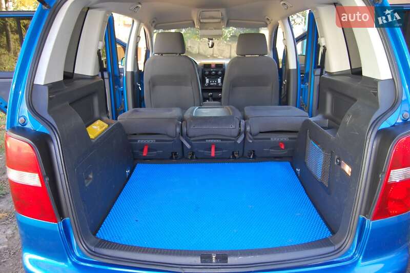 Минивэн Volkswagen Touran 2003 в Малинцах фото 29 Минивэн Volkswagen Touran 2003 в Малинцах