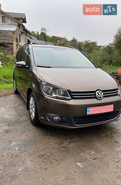 Минивэн Volkswagen Touran 2011 в Каменке-Бугской Минивэн Volkswagen Touran 2011 в Каменке-Бугской