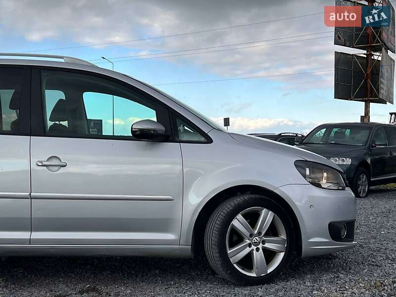 Мінівен Volkswagen Touran 2012 в Львові