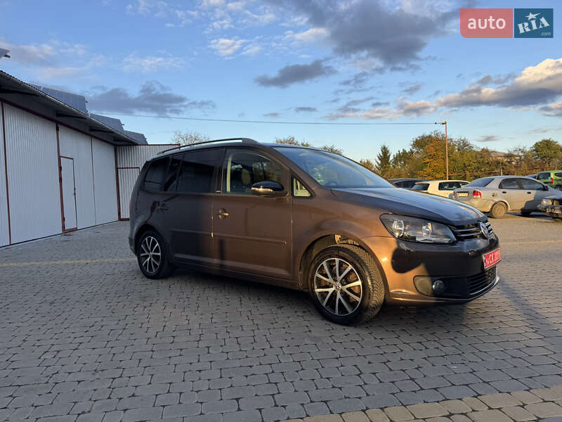 Мінівен Volkswagen Touran 2011 в Коломиї