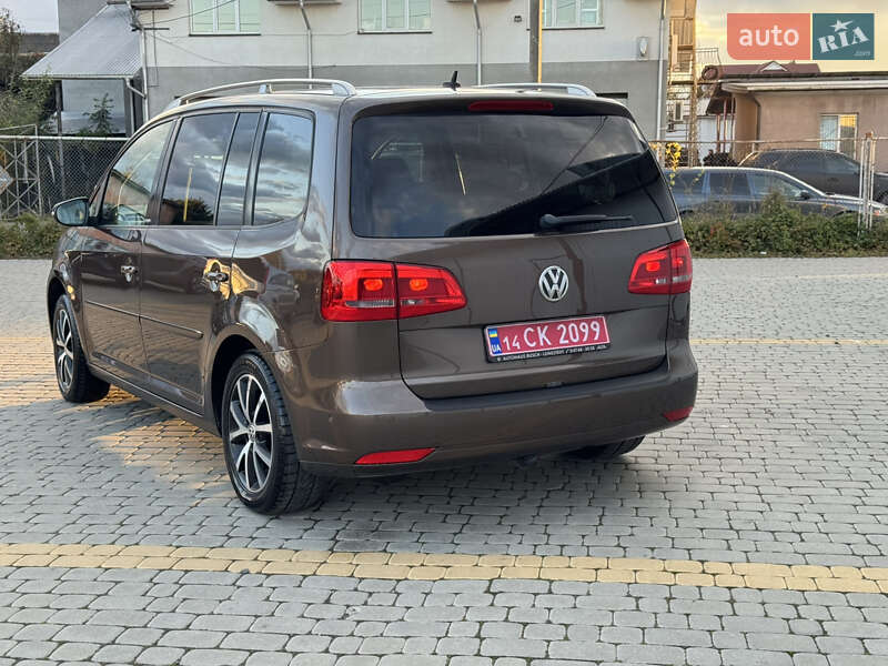 Мінівен Volkswagen Touran 2011 в Коломиї