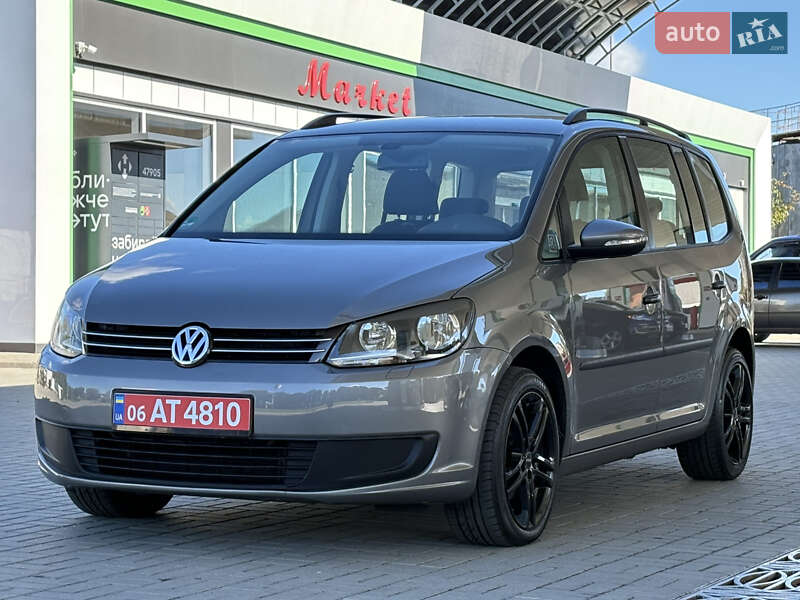 Минивэн Volkswagen Touran 2011 в Житомире