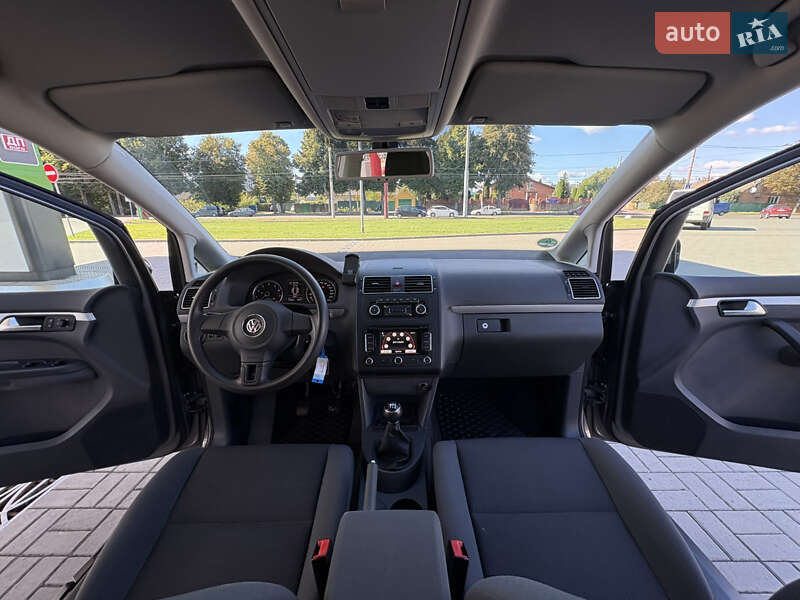 Минивэн Volkswagen Touran 2011 в Житомире