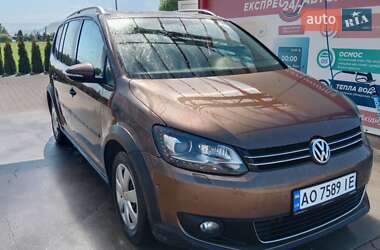 Минивэн Volkswagen Touran 2012 в Тячеве