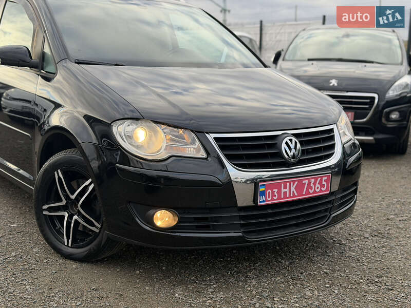 Мінівен Volkswagen Touran 2008 в Рівному фото 2 Мінівен Volkswagen Touran 2008 в Рівному