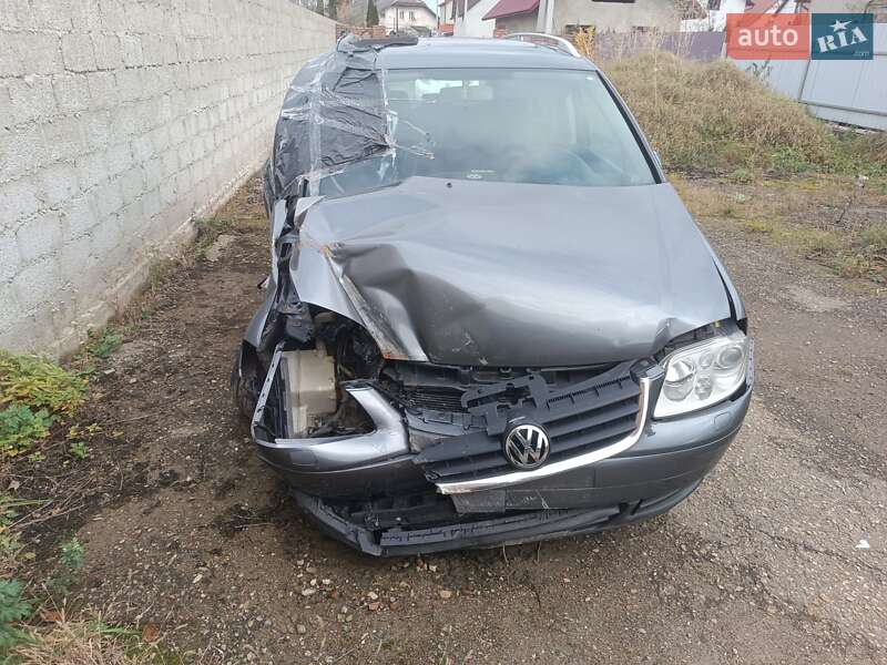 Минивэн Volkswagen Touran 2006 в Самборе