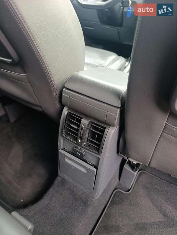 Минивэн Volkswagen Touran 2009 в Луцке