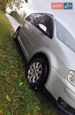 Мінівен Volkswagen Touran 2003 в Охтирці