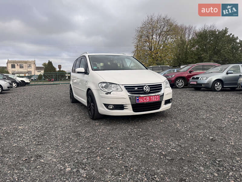 Минивэн Volkswagen Touran 2009 в Звенигородке