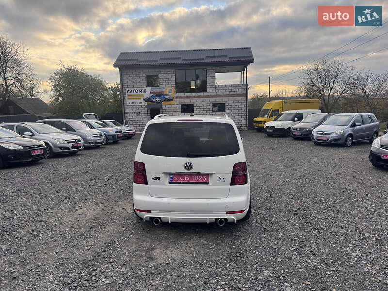 Минивэн Volkswagen Touran 2009 в Звенигородке