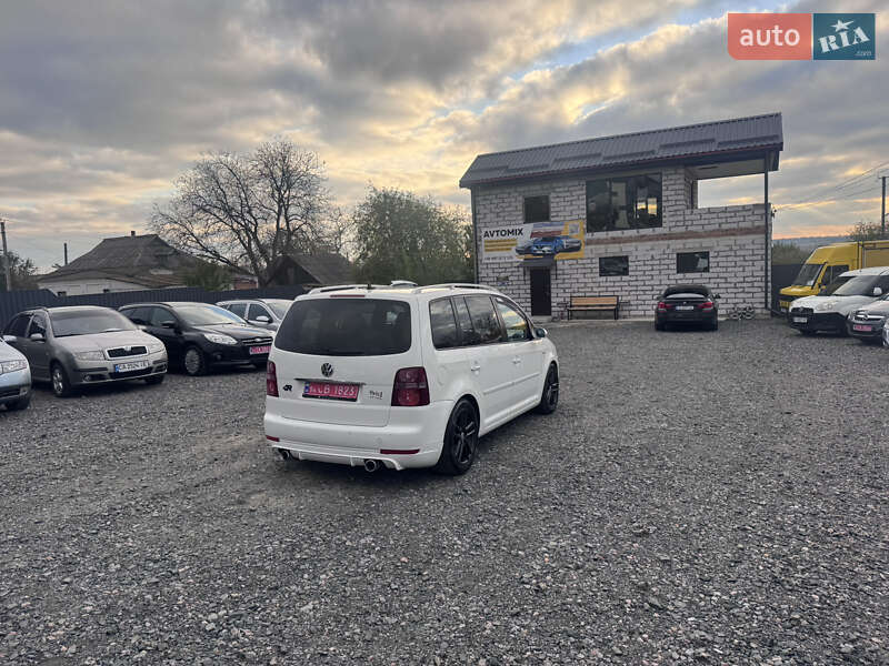 Минивэн Volkswagen Touran 2009 в Звенигородке