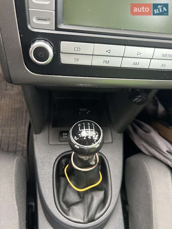 Мінівен Volkswagen Touran 2006 в Тернополі