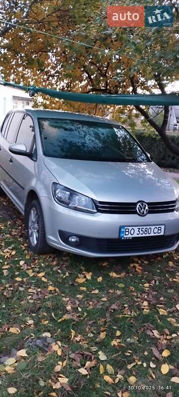 Volkswagen Touran 2011