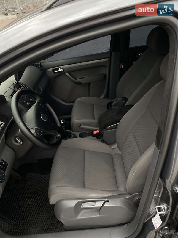Минивэн Volkswagen Touran 2006 в Львове фото 26 Минивэн Volkswagen Touran 2006 в Львове