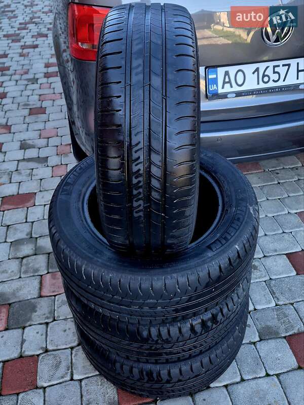 Минивэн Volkswagen Touran 2015 в Сваляве