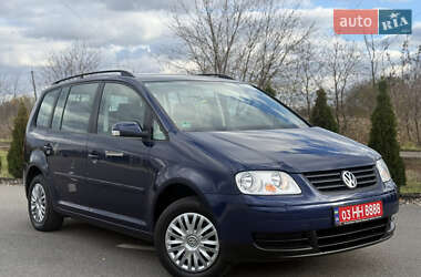 Минивэн Volkswagen Touran 2006 в Березане Минивэн Volkswagen Touran 2006 в Березане