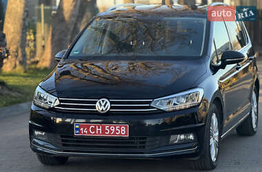 Мікровен Volkswagen Touran 2016 в Стрию