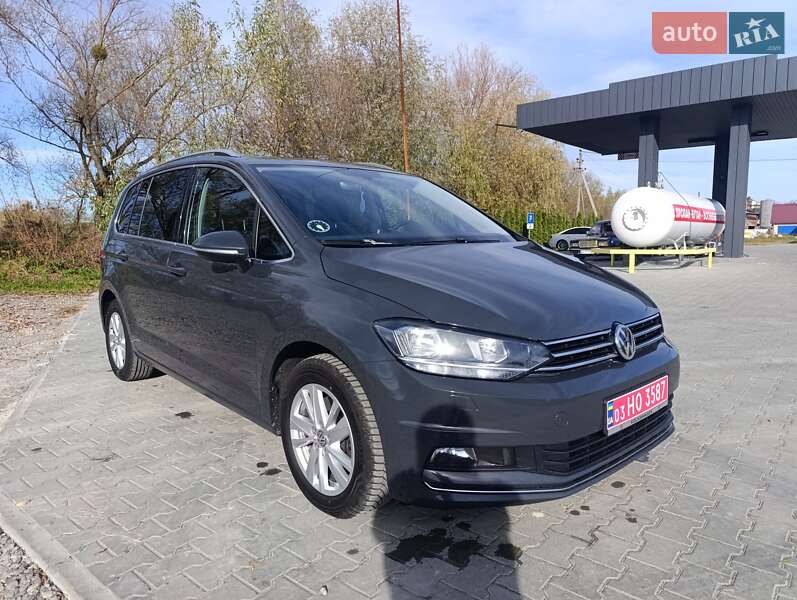 Volkswagen Touran 2019