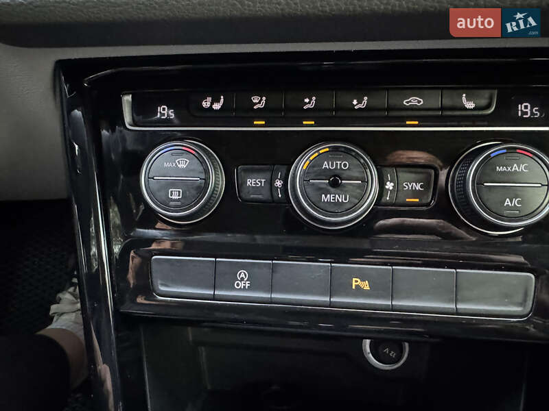 Микровэн Volkswagen Touran 2019 в Кропивницком фото 38 Микровэн Volkswagen Touran 2019 в Кропивницком
