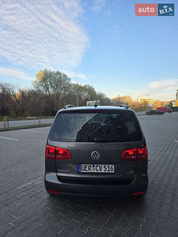 Мінівен Volkswagen Touran 2011 в Хмельницькому